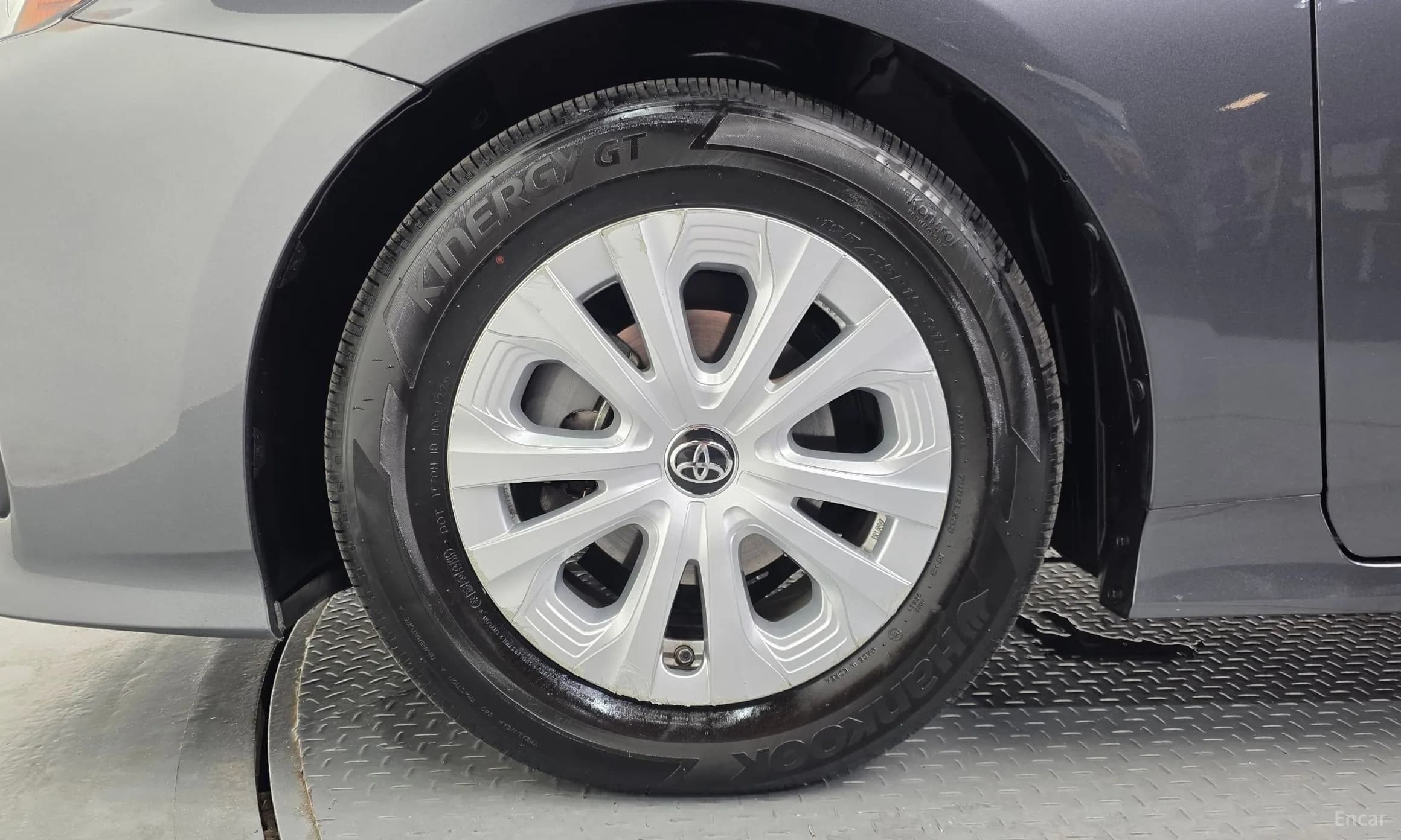 Prius 4th Generation