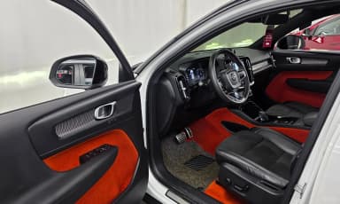 XC40