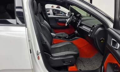 XC40