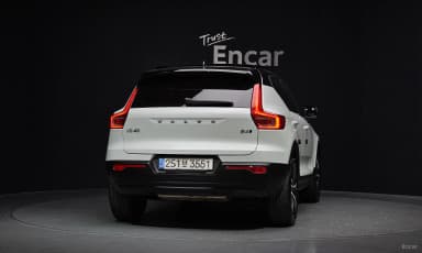 XC40
