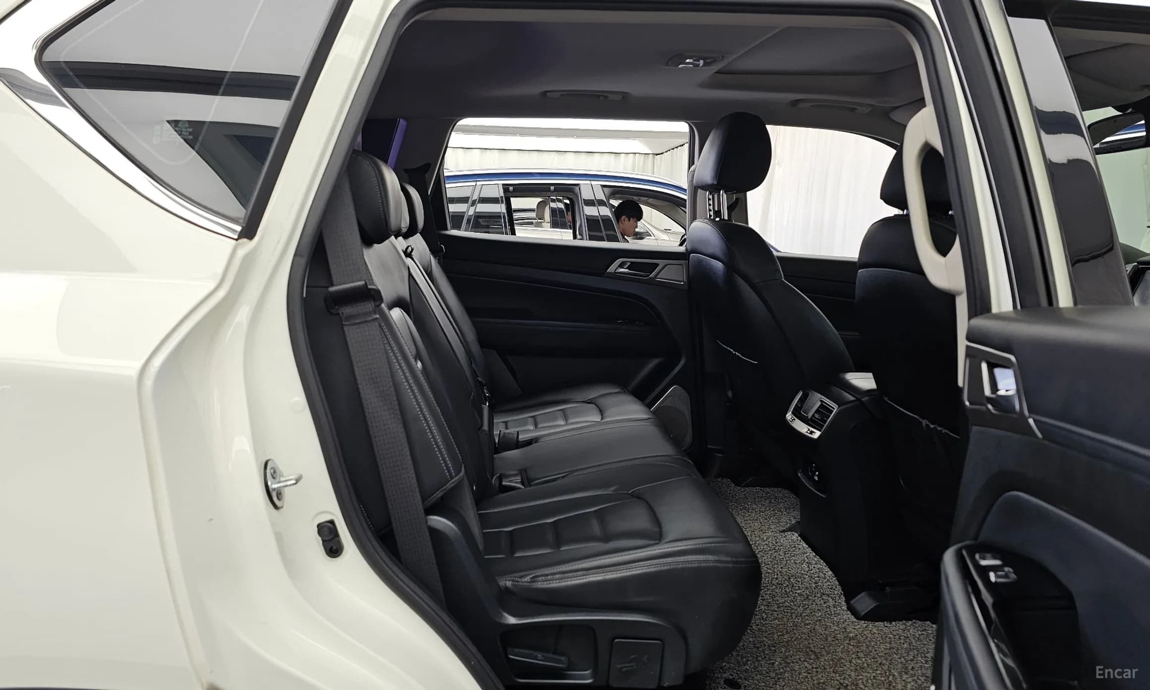 G4 Rexton