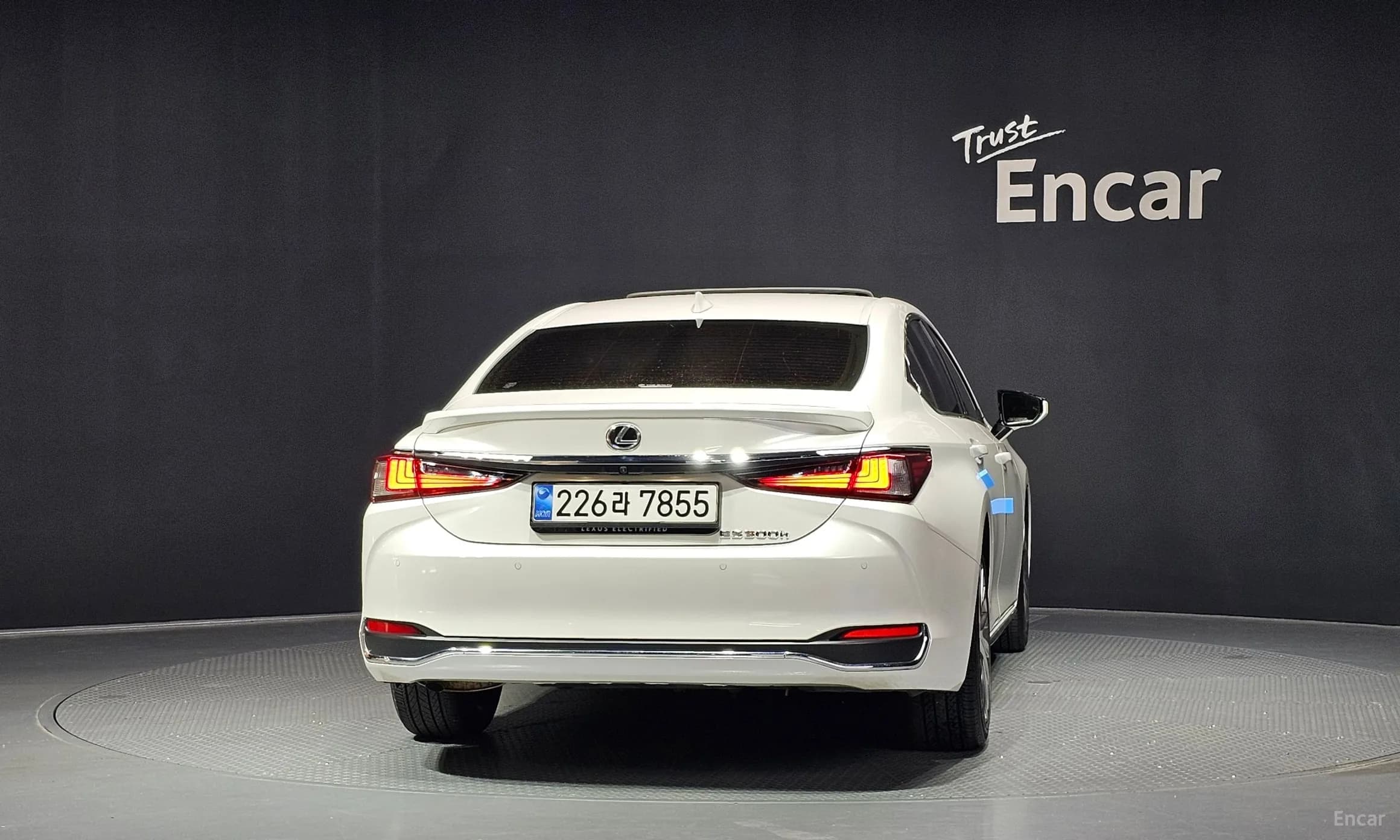 ES300h 7th Generation