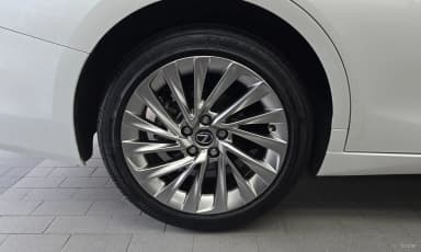 ES300h 7th Generation