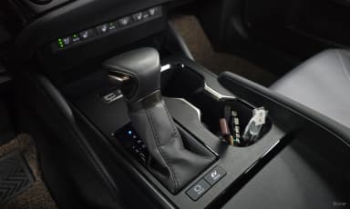 ES300h 7th Generation