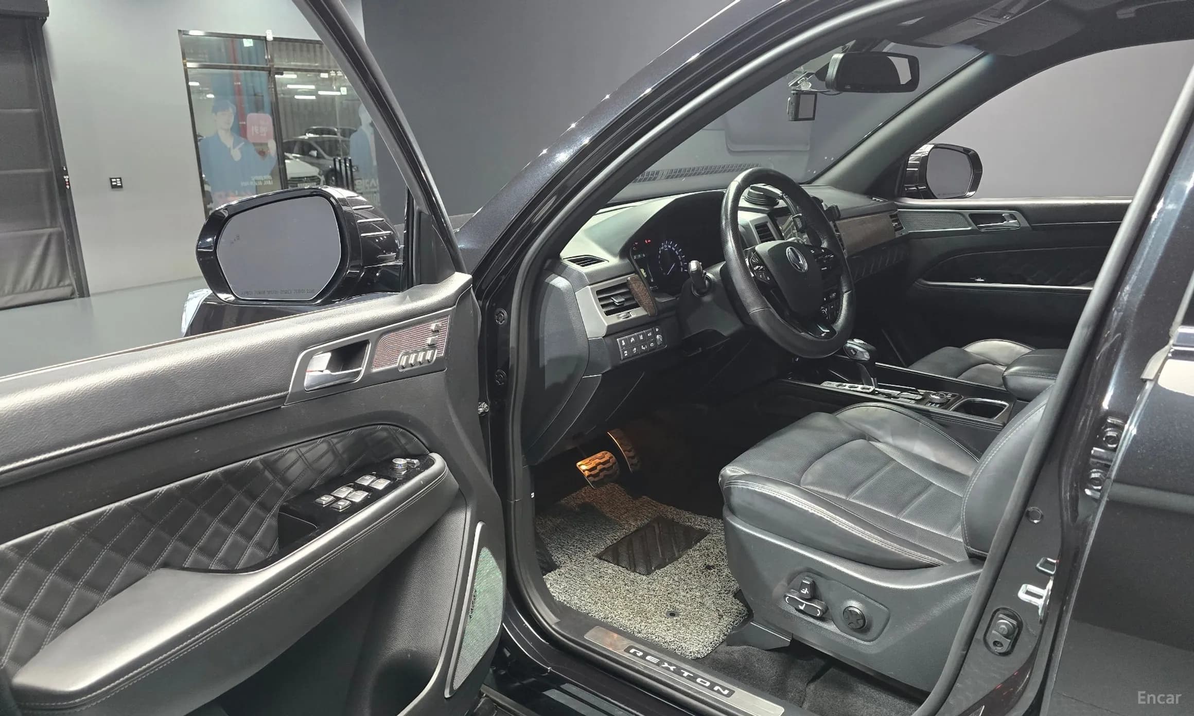 G4 Rexton