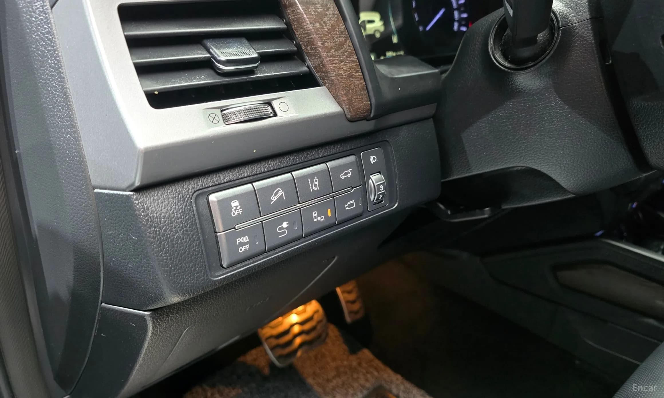 G4 Rexton