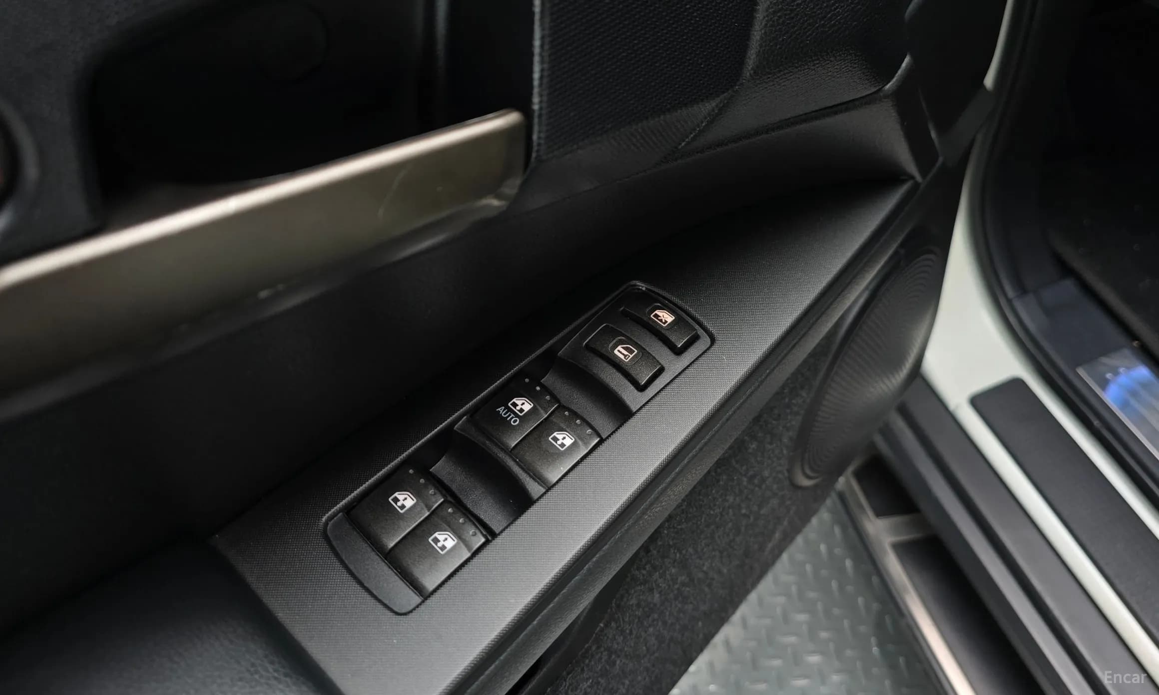 Korando Sports