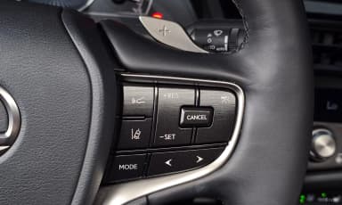 ES300h 7th Generation