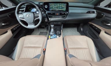 ES300h 7th Generation