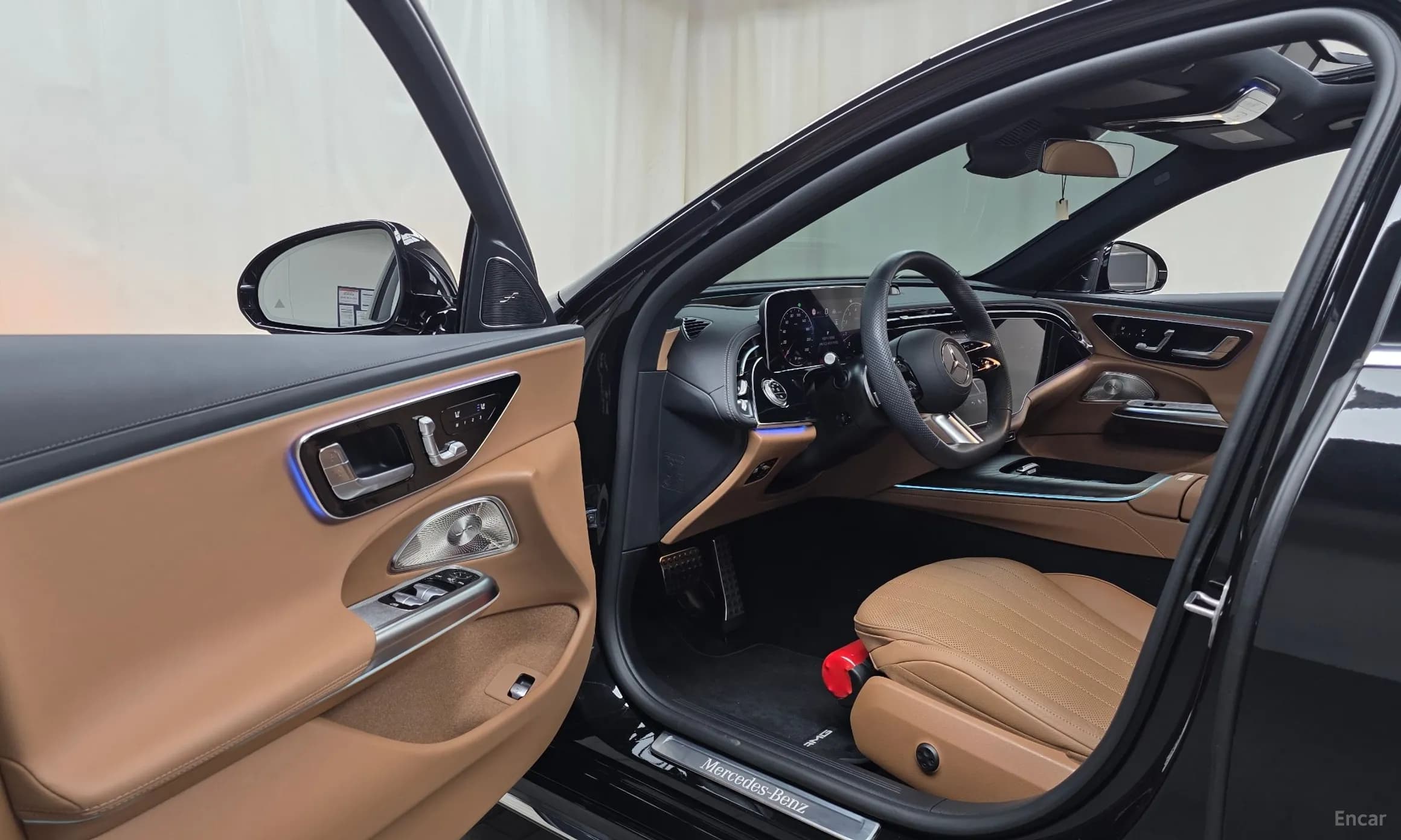 E-Class W214