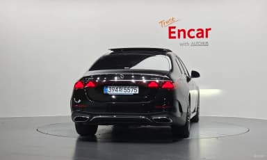 E-Class W214