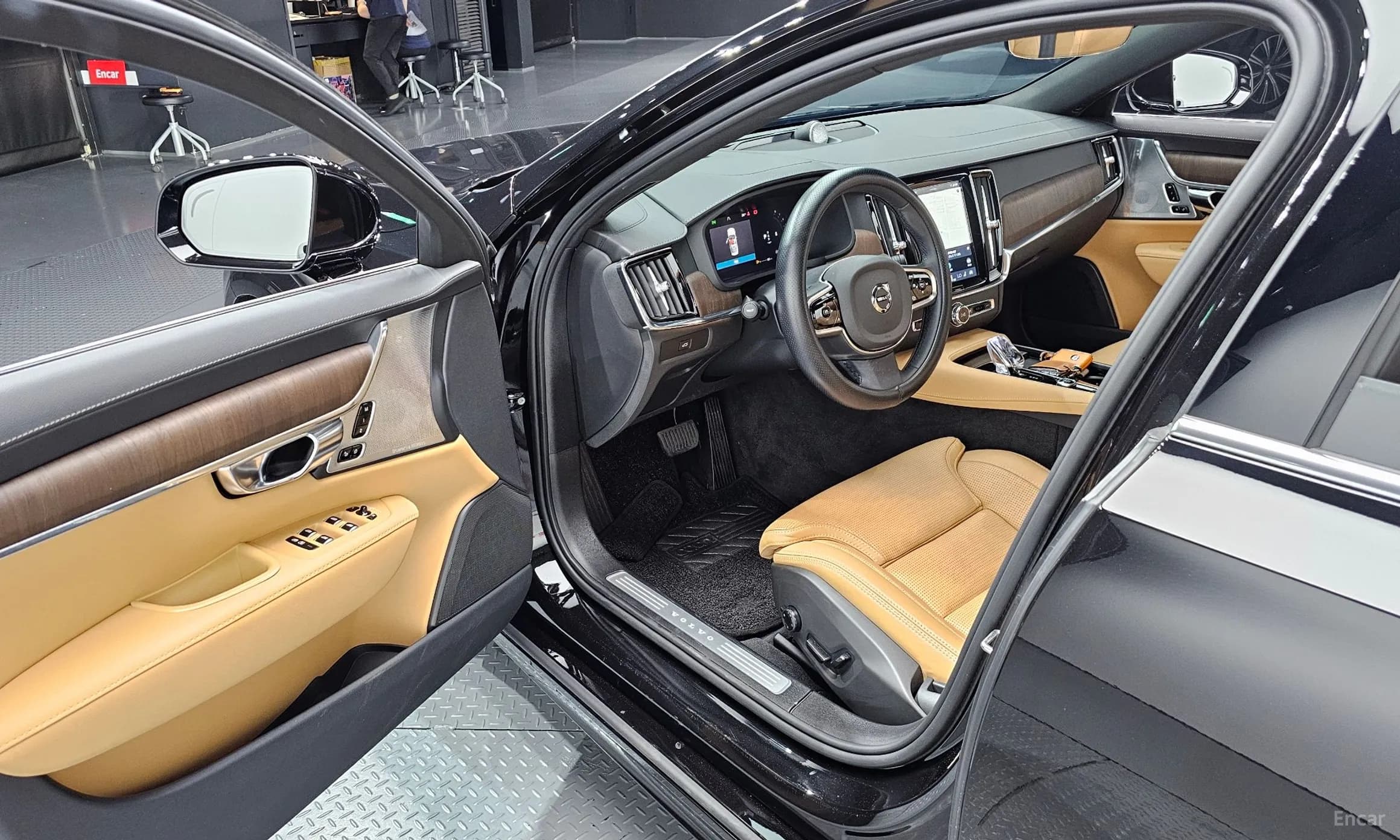 S90