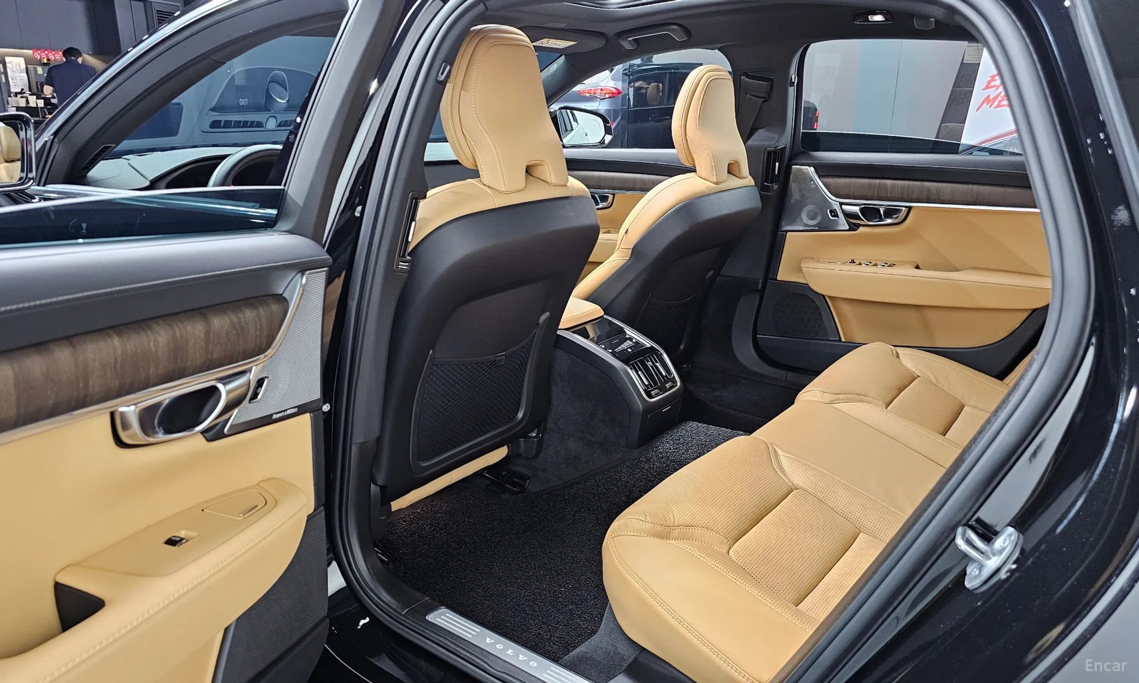 S90