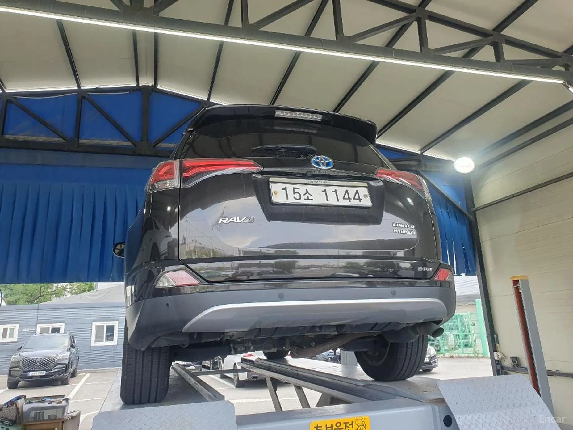 RAV4