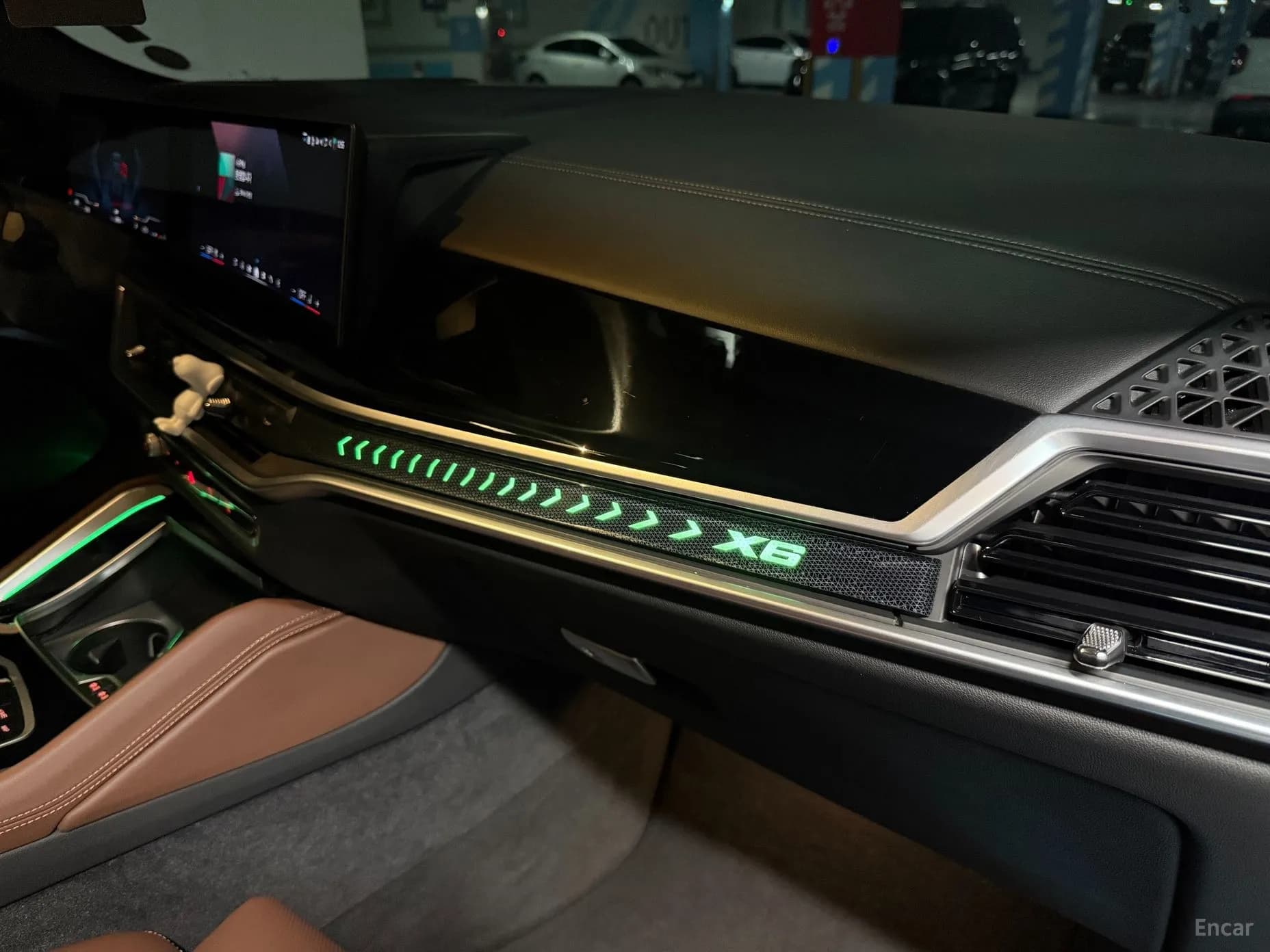X6 (G06)