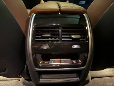 X6 (G06)