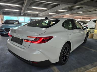 Camry (XV80)