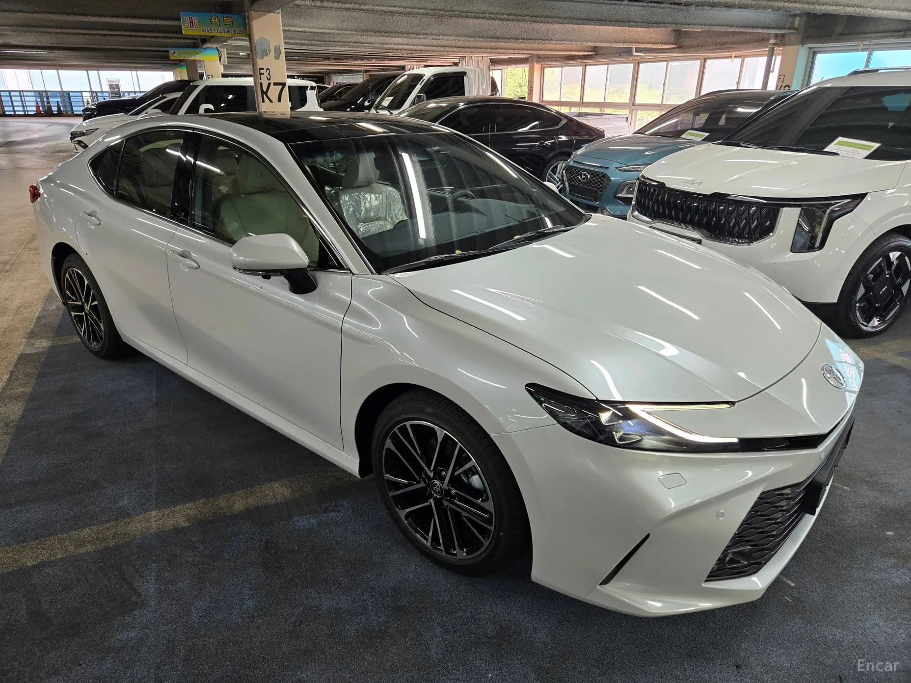 Camry (XV80)