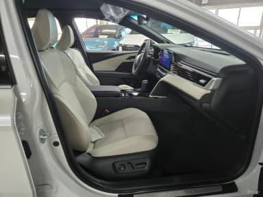 Camry (XV80)
