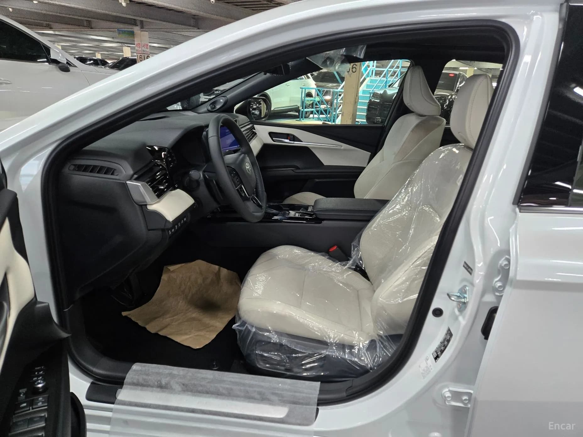 Camry (XV80)