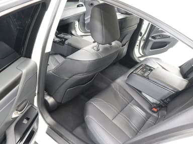 ES300h 7th Generation