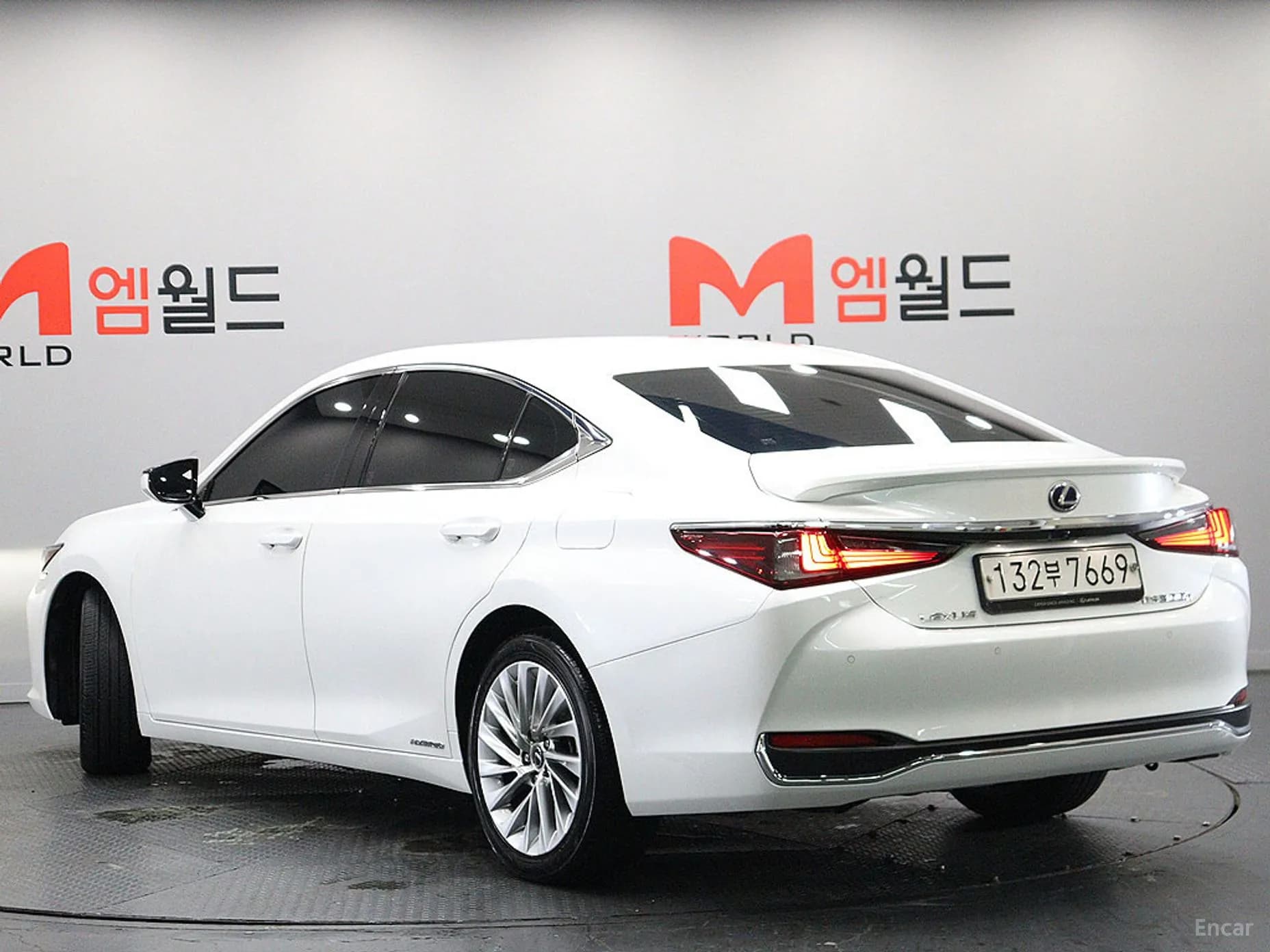 ES300h 7th Generation