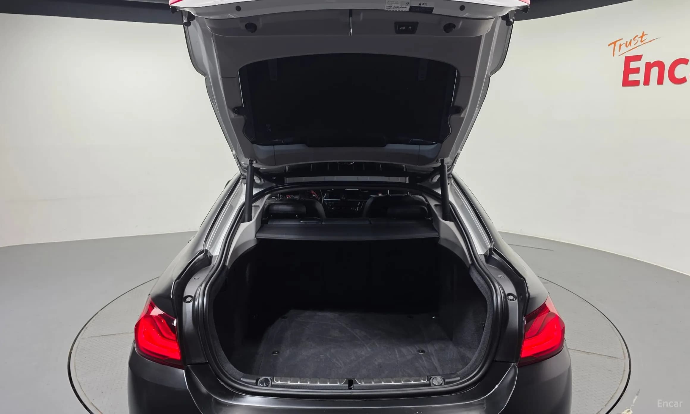 Series 4 (F32)