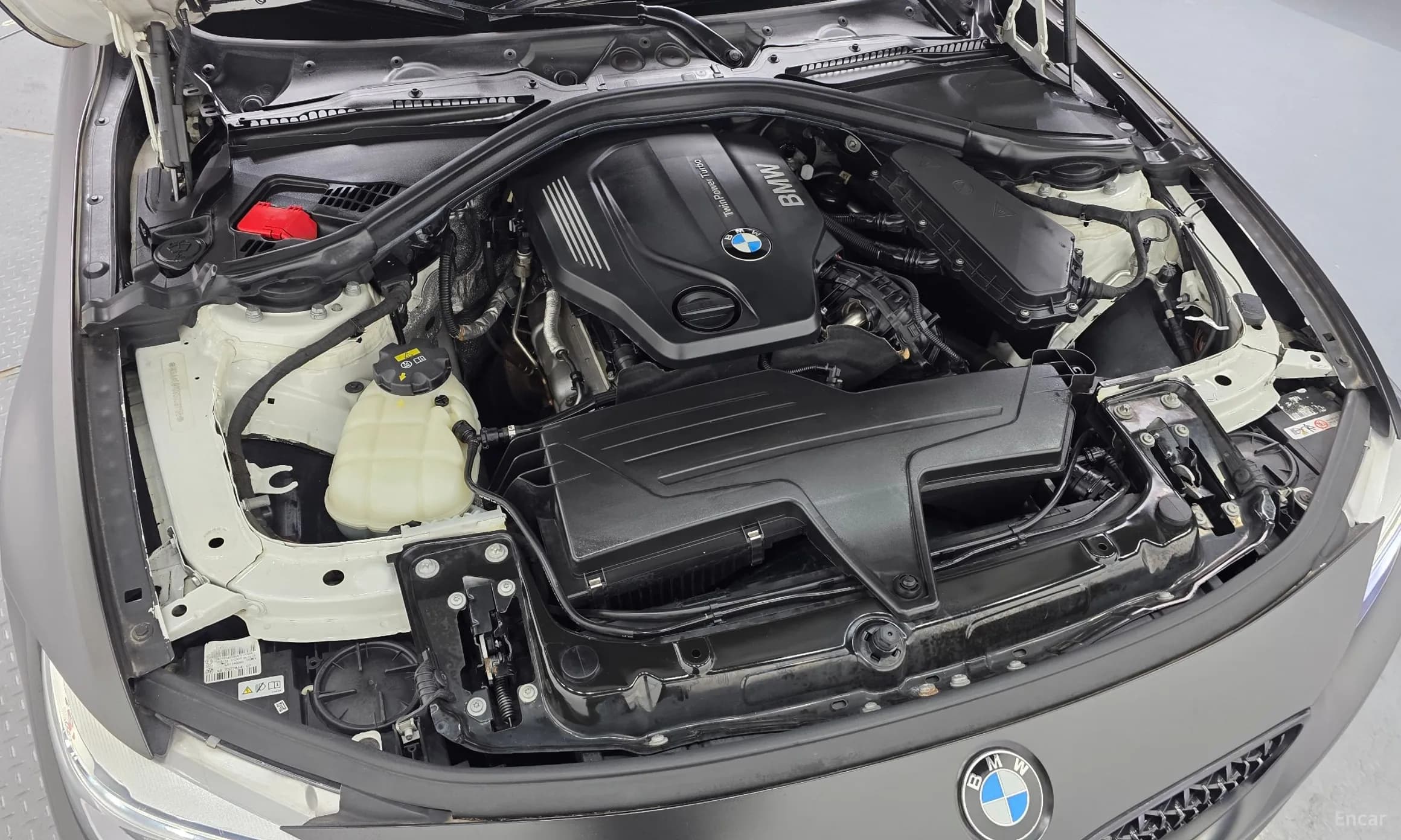 Series 4 (F32)
