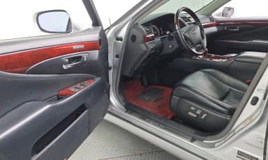LS600hL