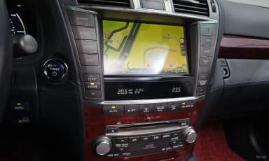 LS600hL