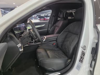 7 Series (G70)
