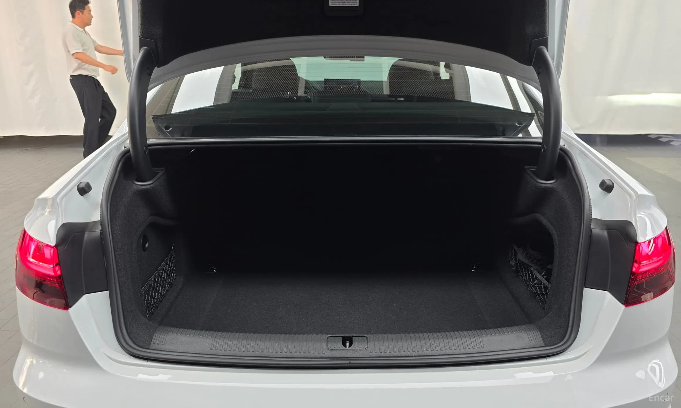 A4 (B9)