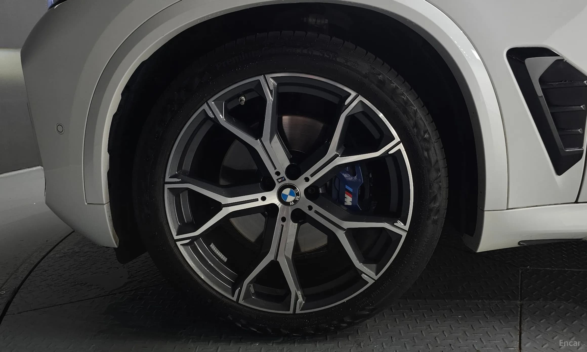 X5 (G05)