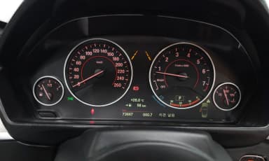 Series 4 (F32)