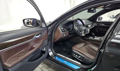 7 Series (G11)