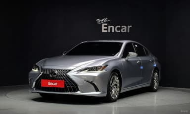 ES300h 7th Generation