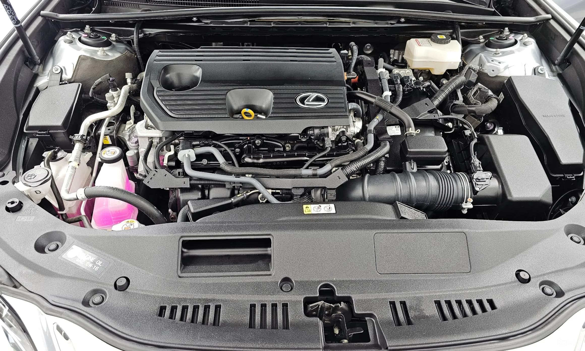 ES300h 7th Generation