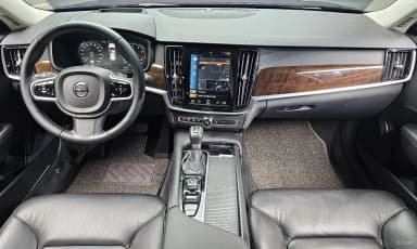 S90