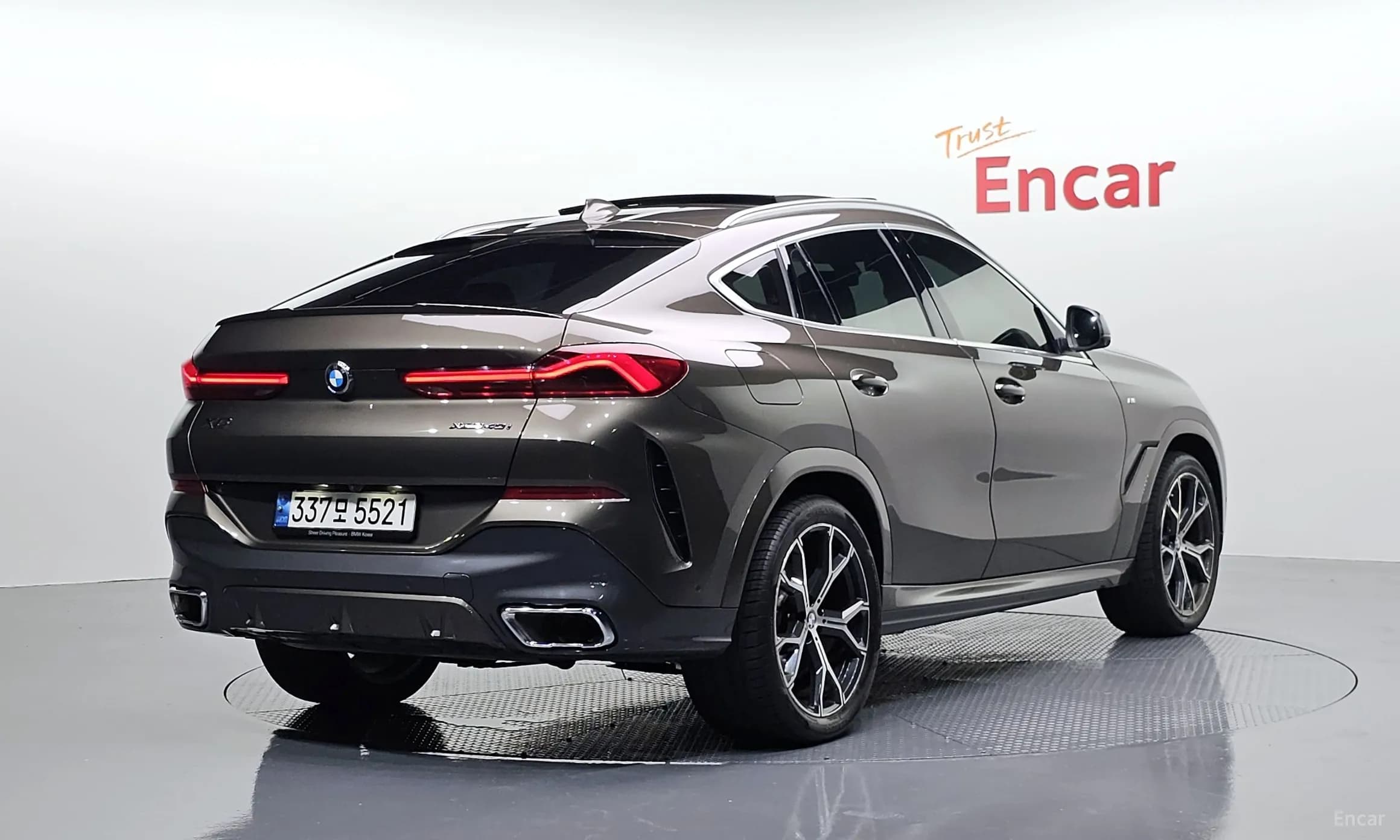 X6 (G06)