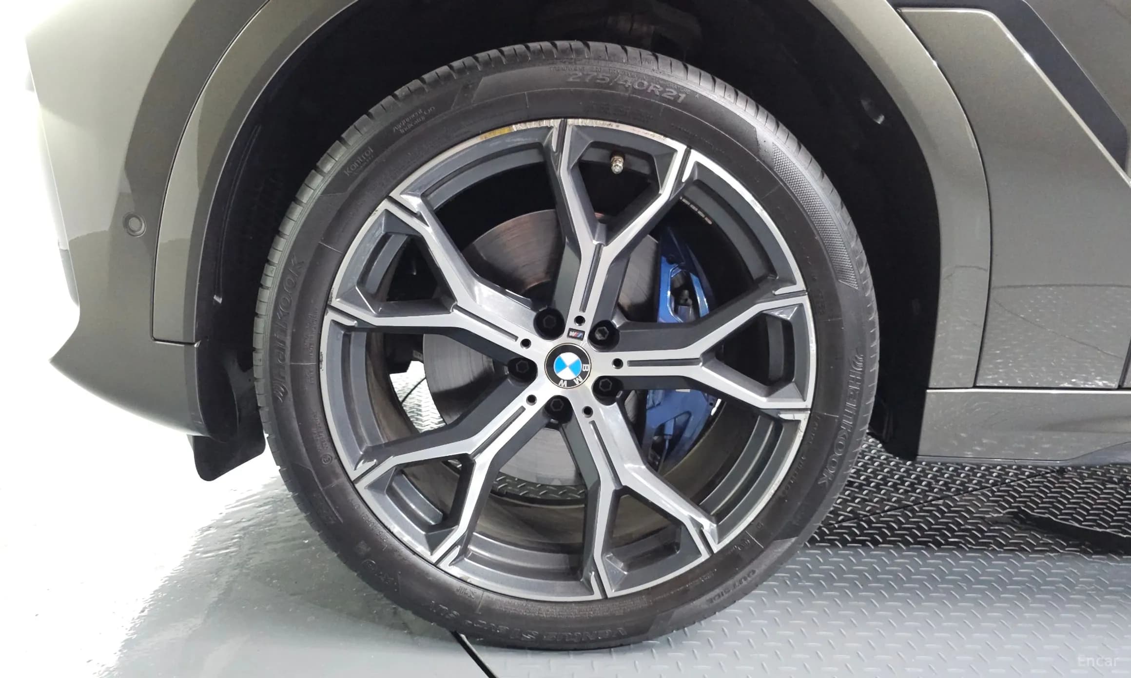 X6 (G06)