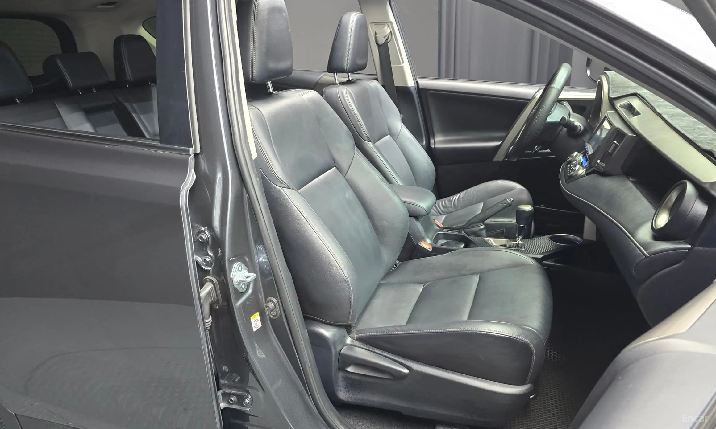 RAV4