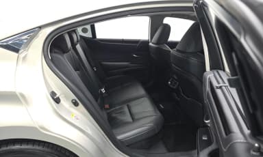 ES300h 7th Generation