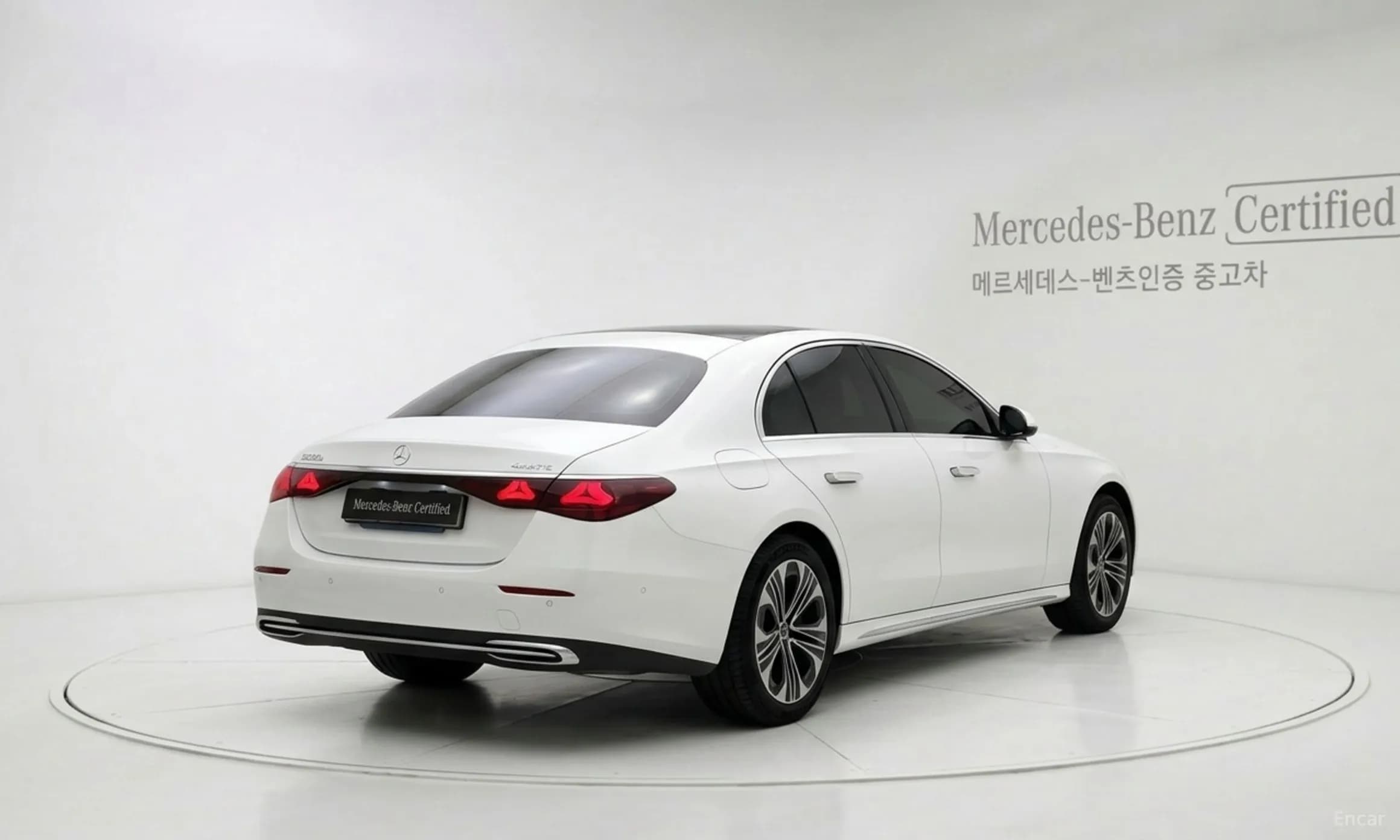E-Class W214