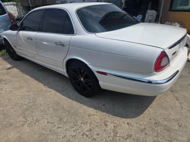 XJ-8