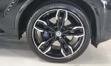 X4 (G02)