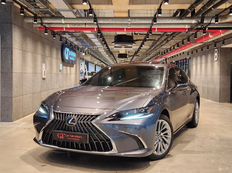 ES300h 7th Generation