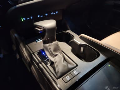 ES300h 7th Generation