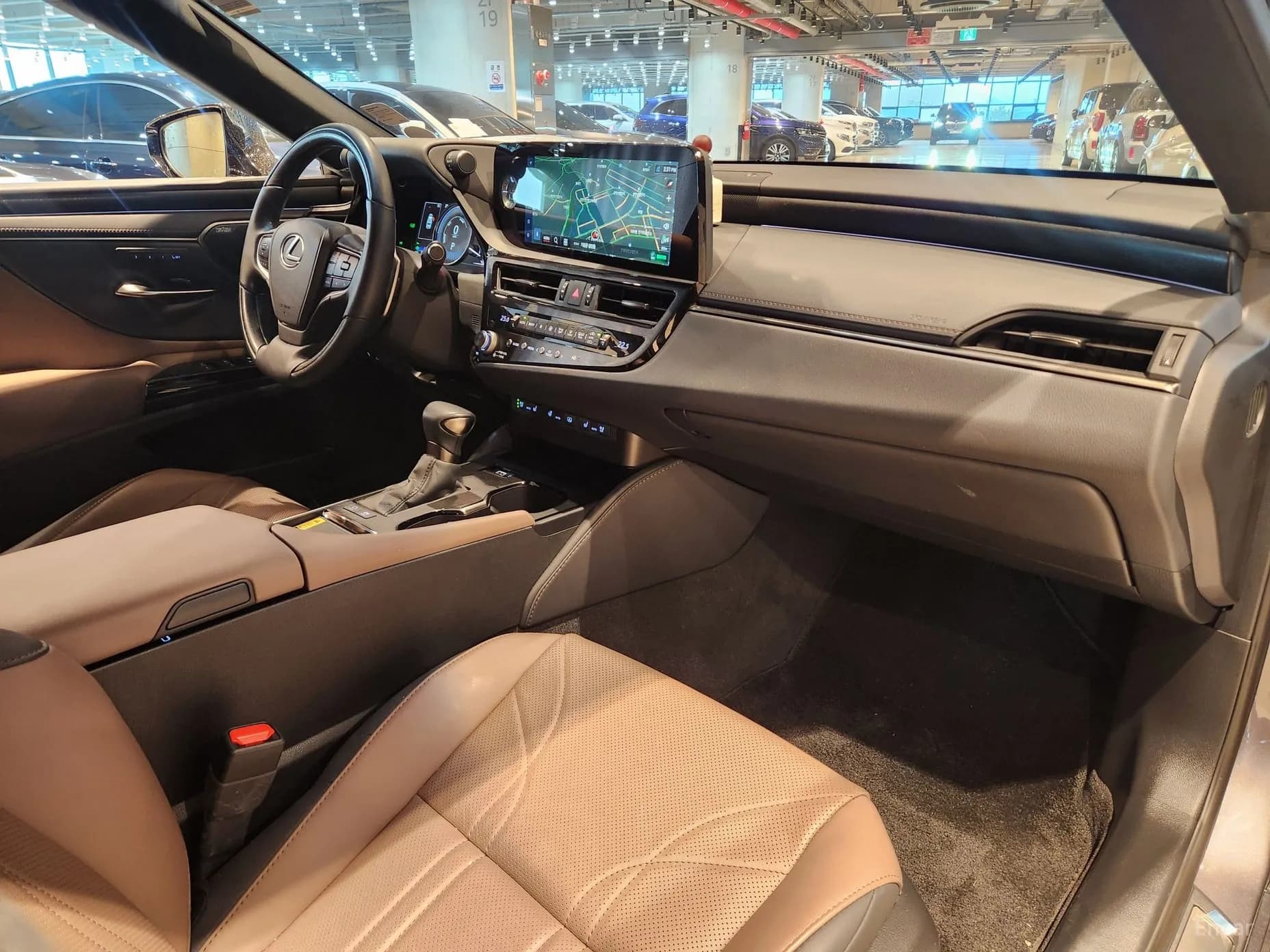 ES300h 7th Generation