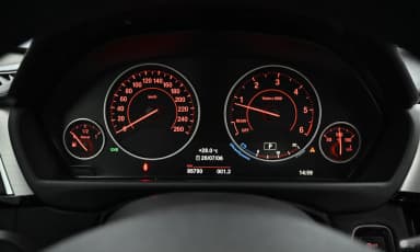 Series 4 (F32)
