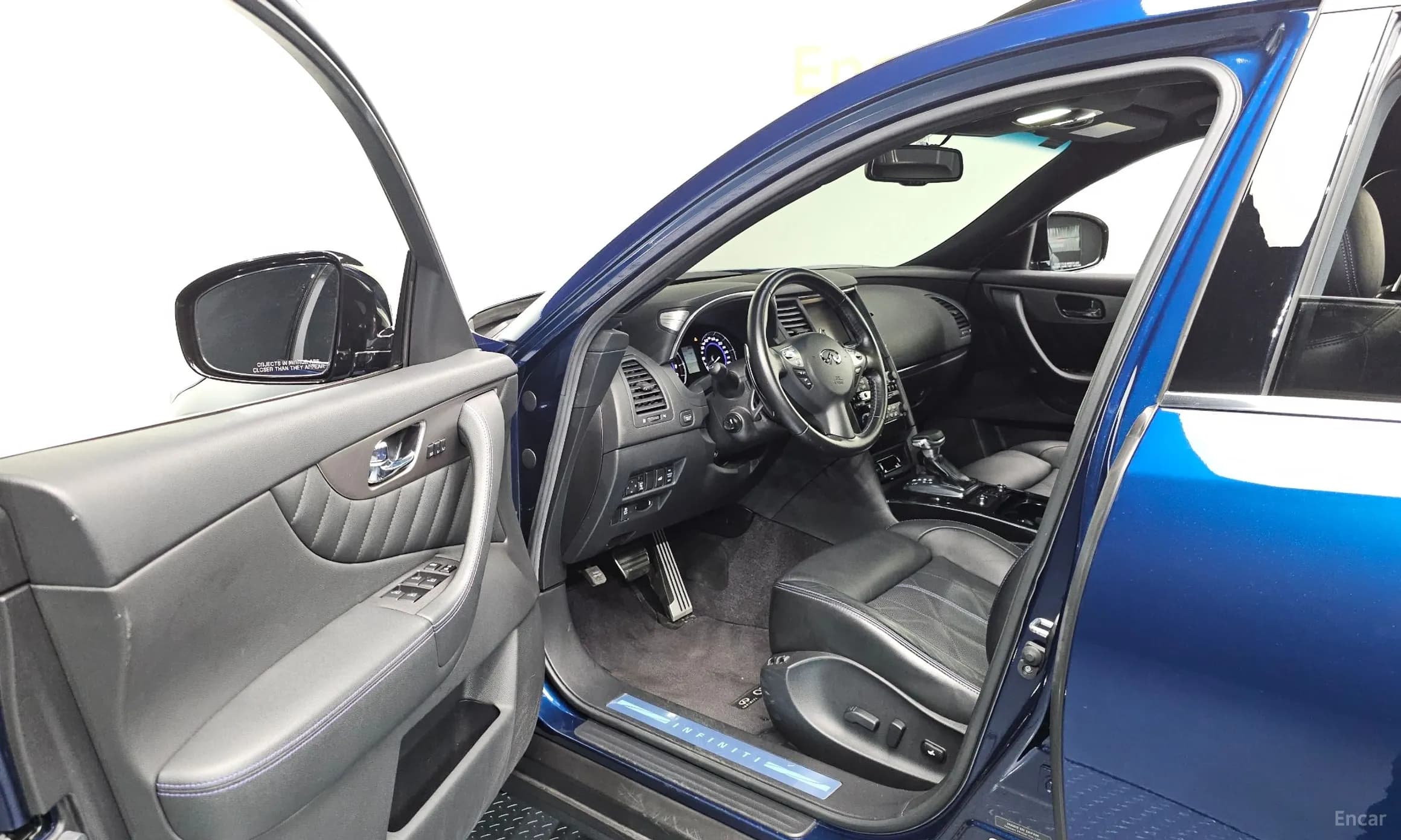 QX70